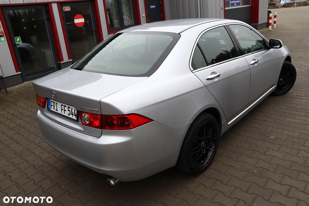 Honda Accord 2.0 i Executive - 10