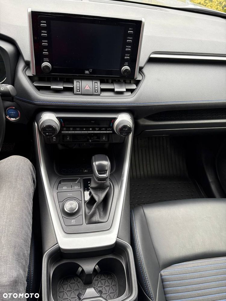 Toyota RAV4 - 17