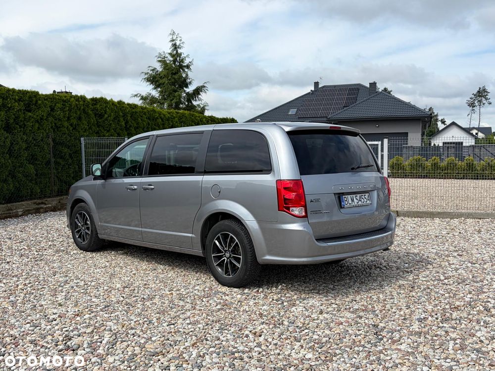Dodge Grand Caravan - 7