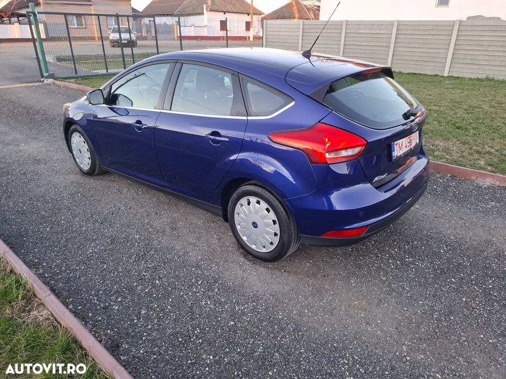 Ford Focus 1.5 TDCi ECOnetic 88g Start-Stopp-Sy Titanium - 3
