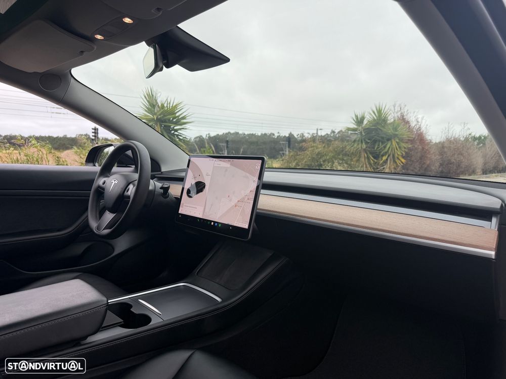 Tesla Model 3 Standard Range Plus RWD - 2