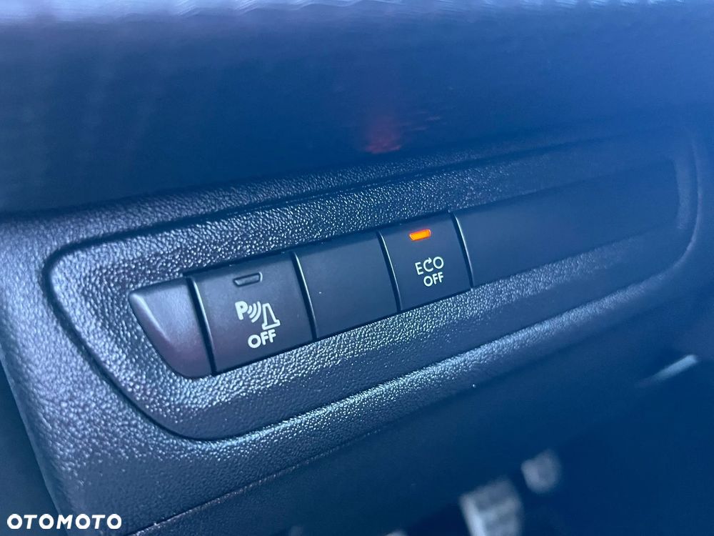 Peugeot 2008 PureTech 110 Stop&Start GT-Line Edition - 30