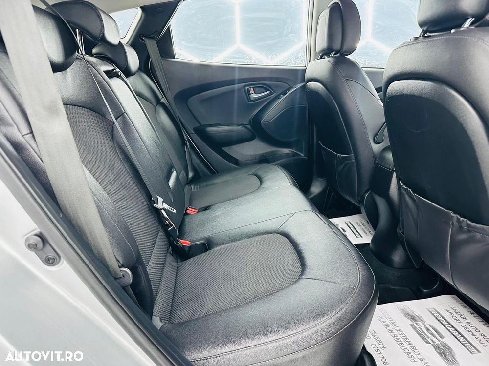 Hyundai ix35 1.6 2WD Fifa World Cup Edition - 8