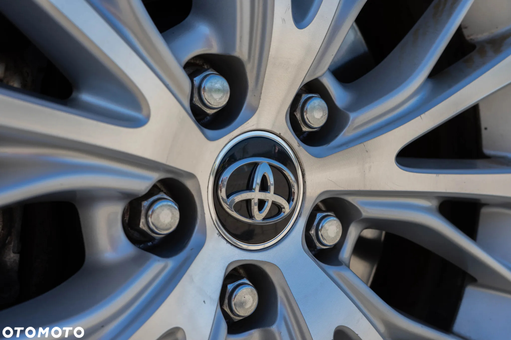 Toyota Camry 2.5 Hybrid Executive CVT - 20
