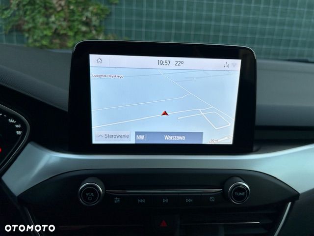 Ford Focus 1.0 EcoBoost Connected - 33