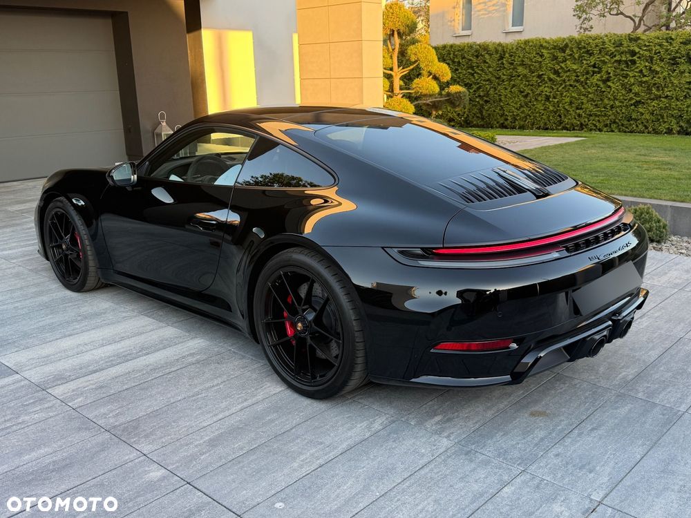 Porsche 911 Carrera T-Hybrid 4 GTS - 7