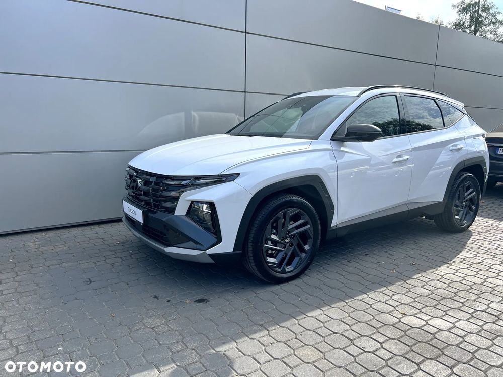 Hyundai Tucson 1.6 T-GDi HEV Smart Black 2WD - 7