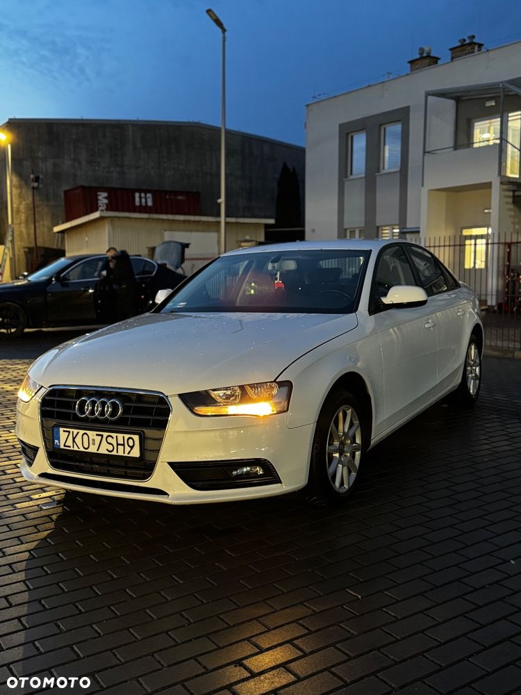 Audi A4 Limousine - 15