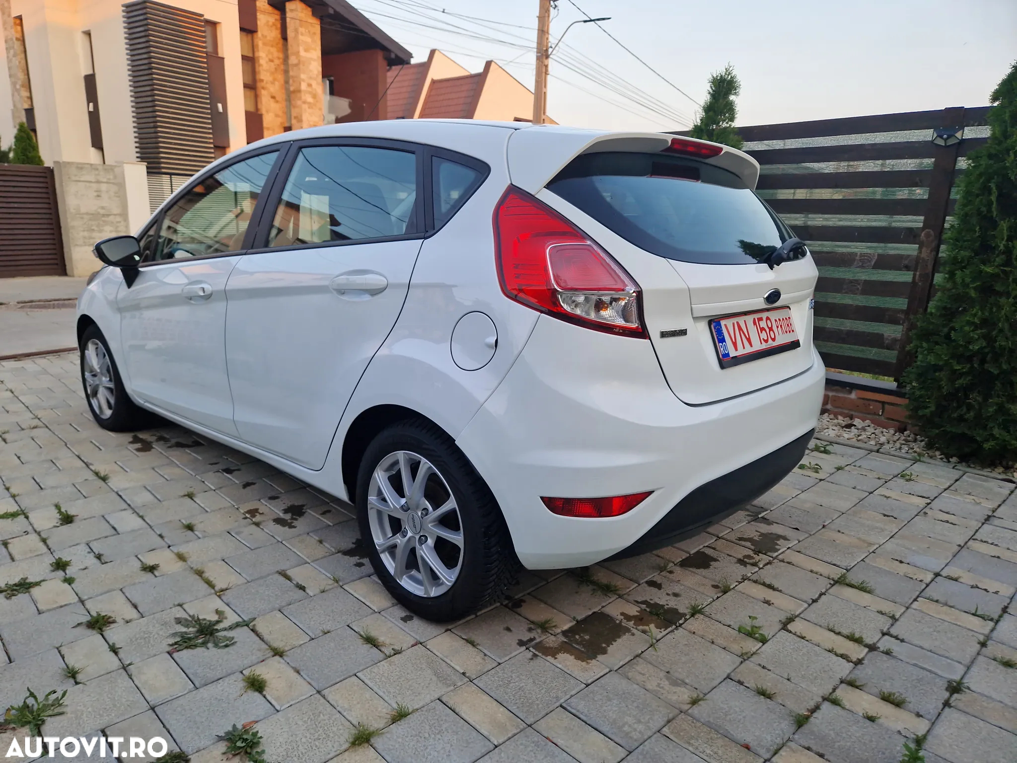 Ford Fiesta 1.6 TDCi DPF Trend - 2