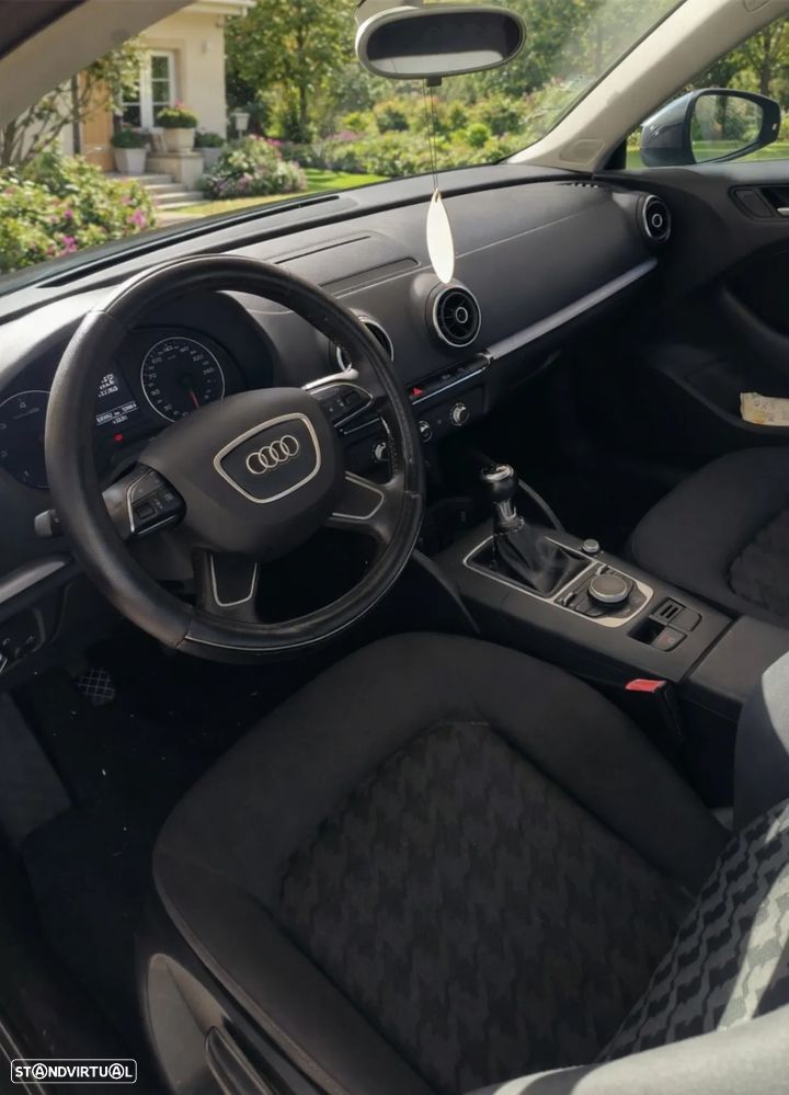 Audi A3 1.6 TDI Advance - 5