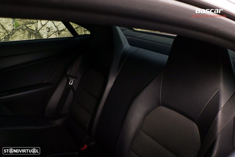 Mercedes-Benz E 250 CDI Avantgarde BE Auto. - 22