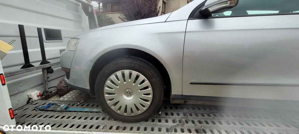 Volkswagen Passat 2.0 TDI Comfortline DSG - 12