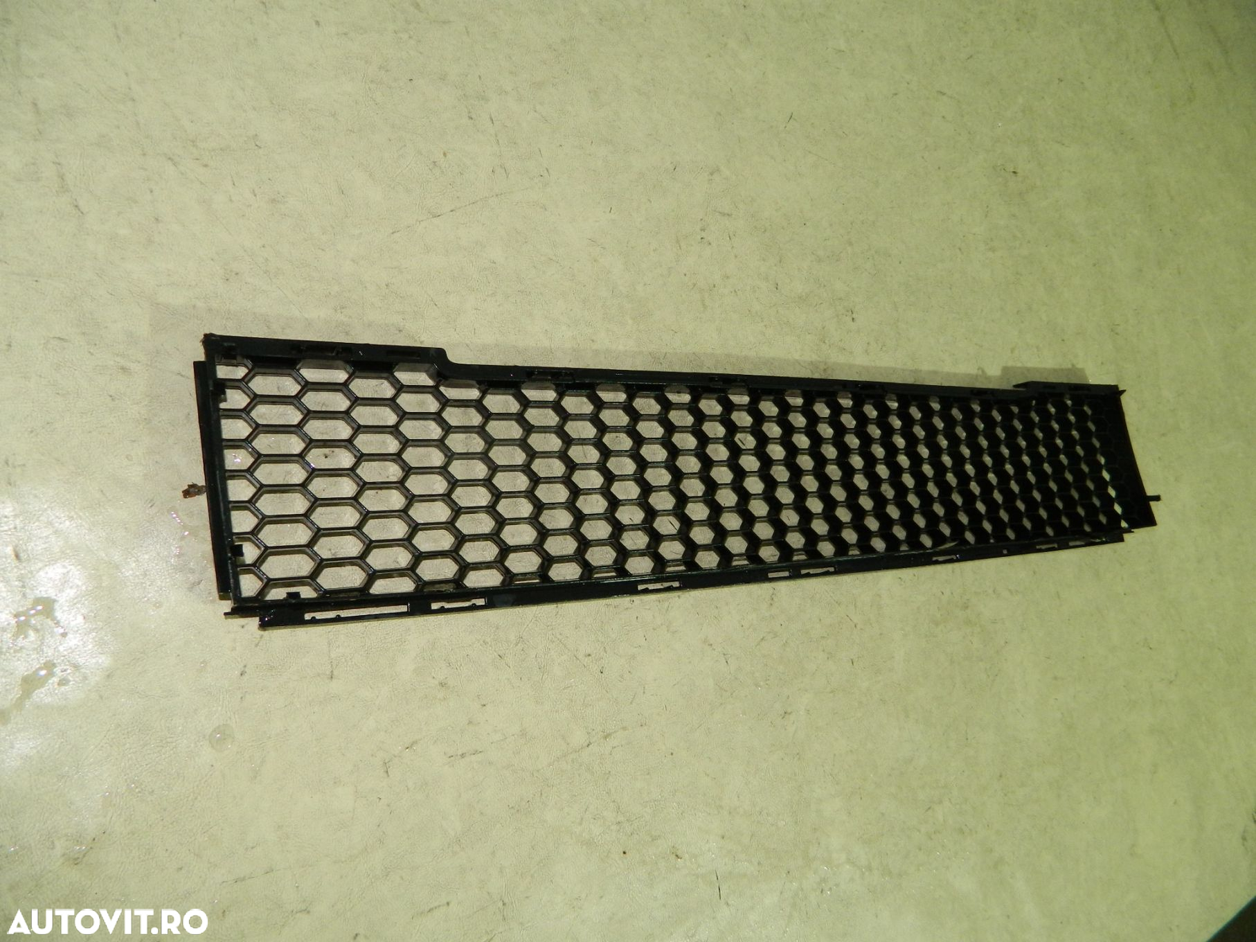 Grila intre proiectaoare Fiat 500, 2007, 2008, 2009, 2010, , 735425618 - 4