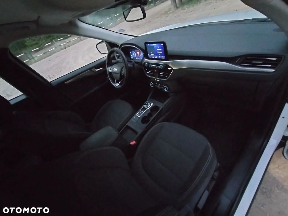Ford Kuga - 14