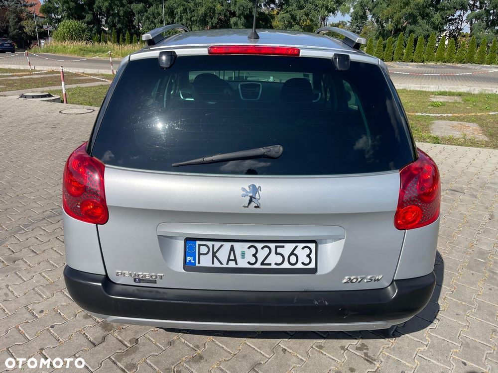 Peugeot 207 1.4 - 12