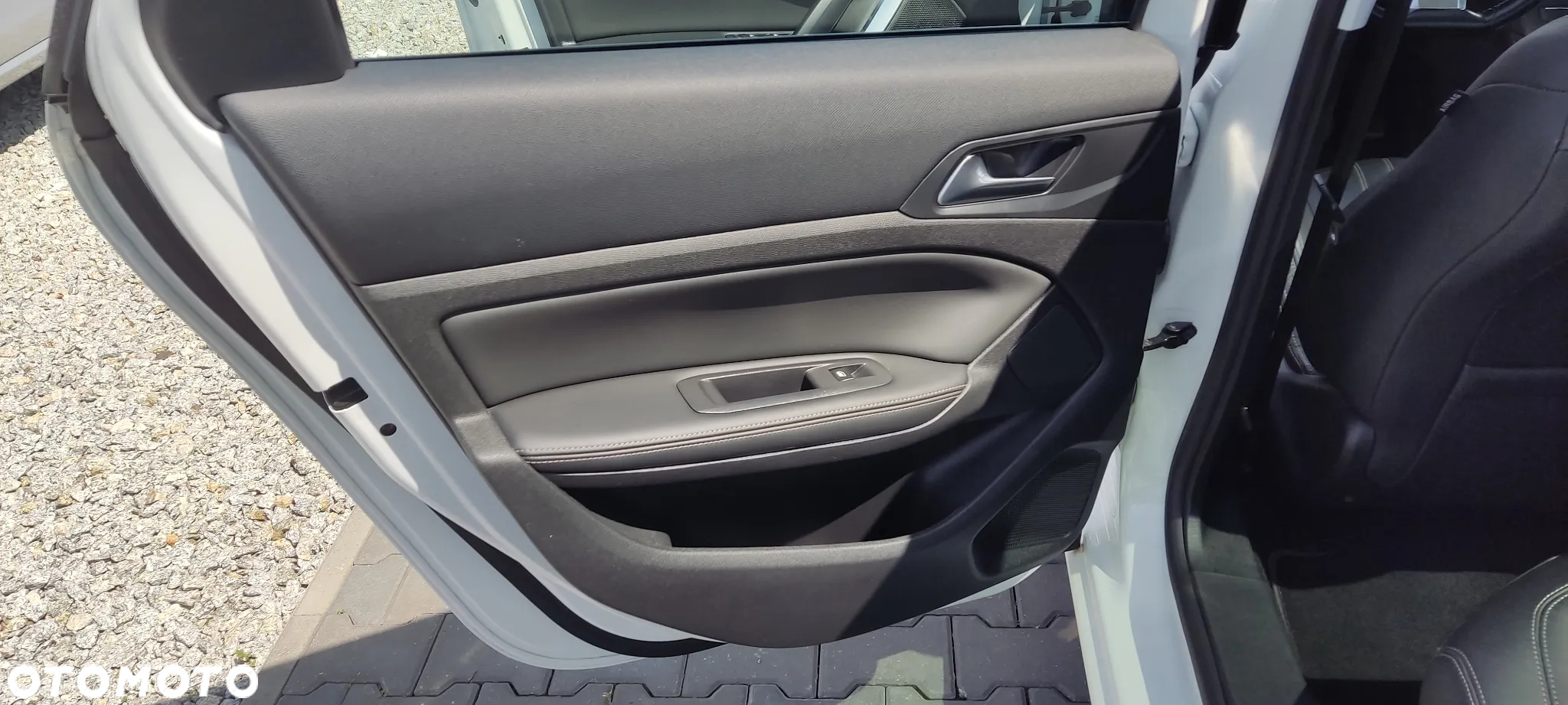 Peugeot 308 BlueHDi FAP 120 EAT6 Stop & Start Allure - 36