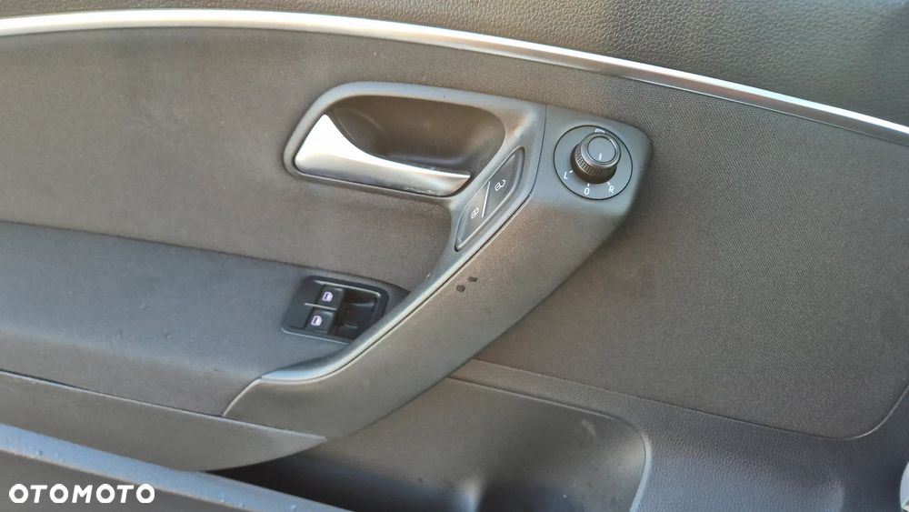 Volkswagen Polo - 7