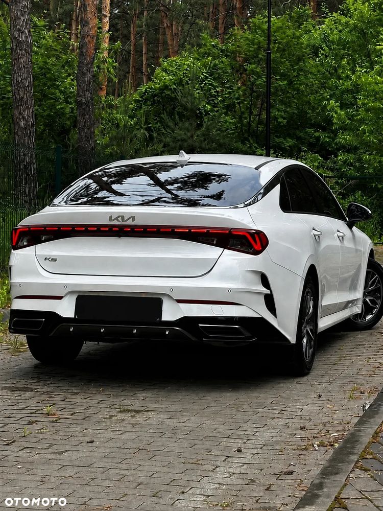 Kia K5 - 5