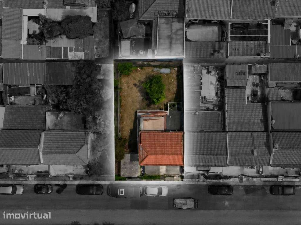 Moradia Geminada V4 com Garagem e Lote de 200 m² - Grande imagem: 2/21