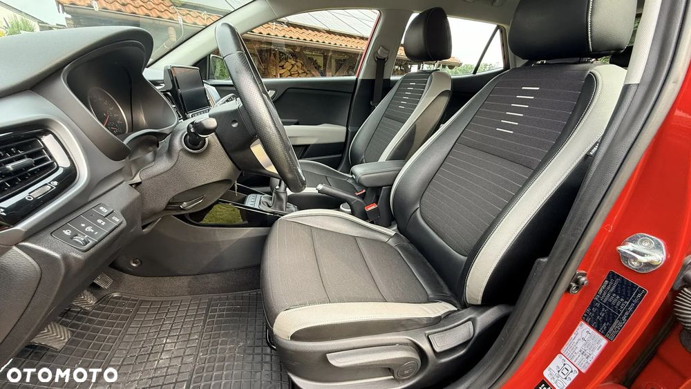 Kia Stonic 1.0 T-GDI L - 16
