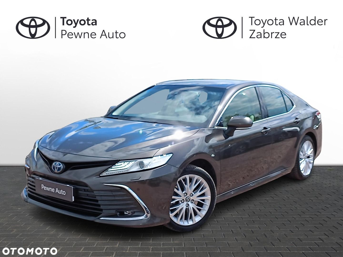 Toyota Camry - 1