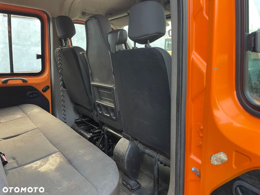Renault Master wywrotka dubel kabina 7 osób - 24