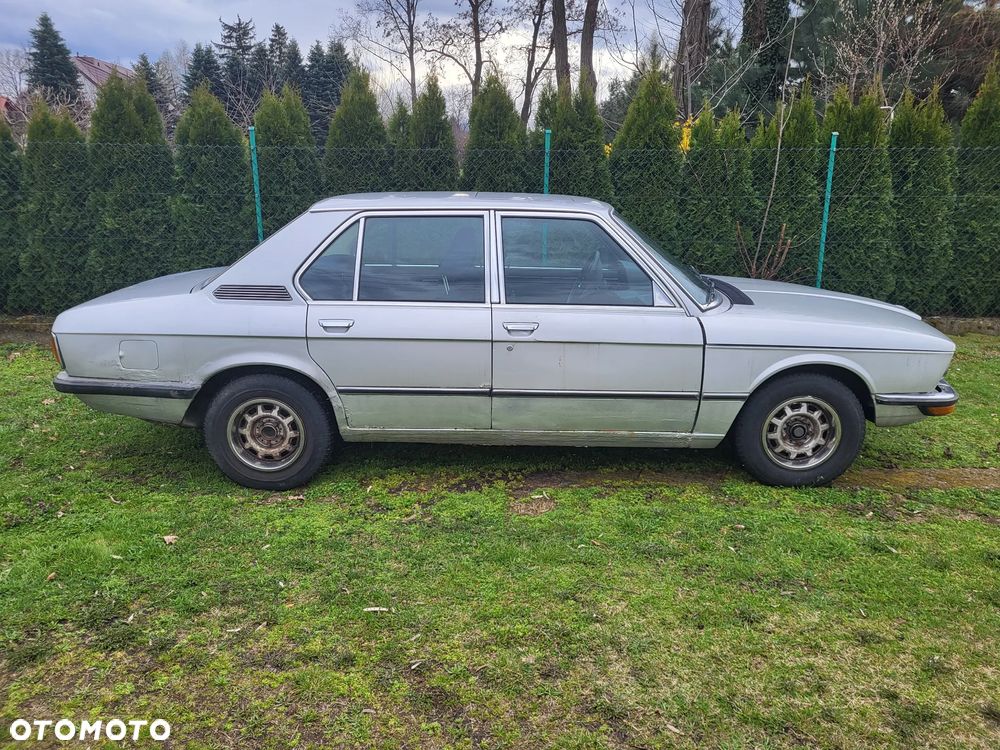 BMW Seria 5 525 - 6