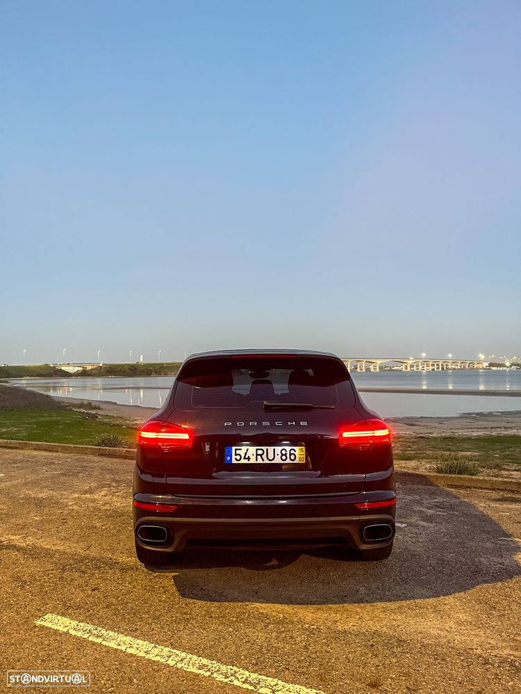 Porsche Cayenne Standard - 6