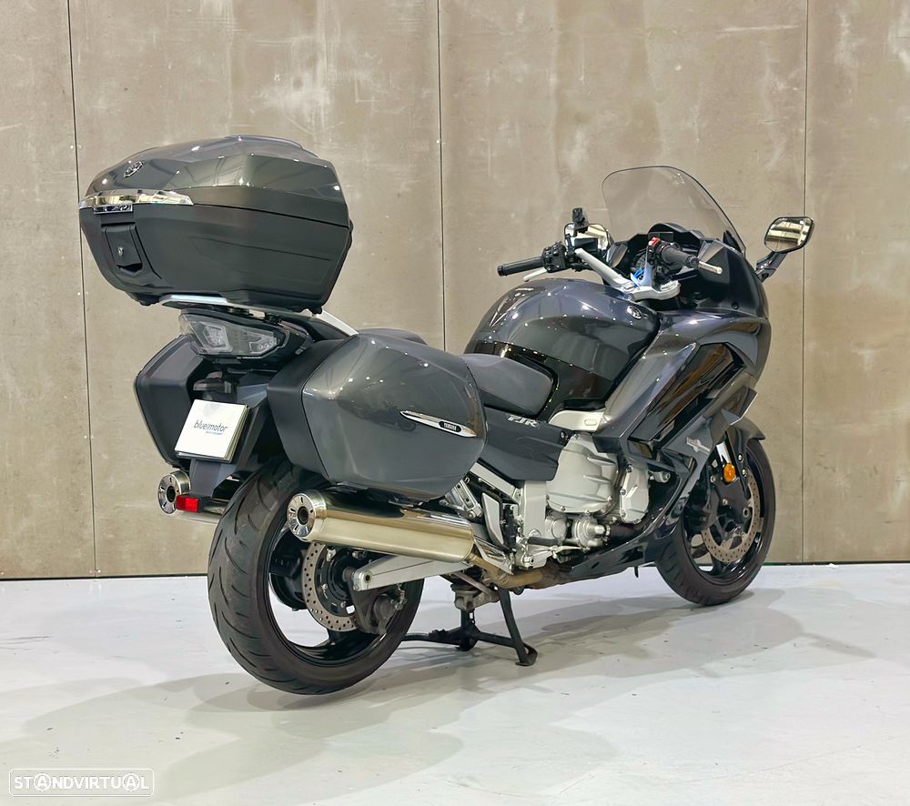Yamaha FJR 1300 - 12