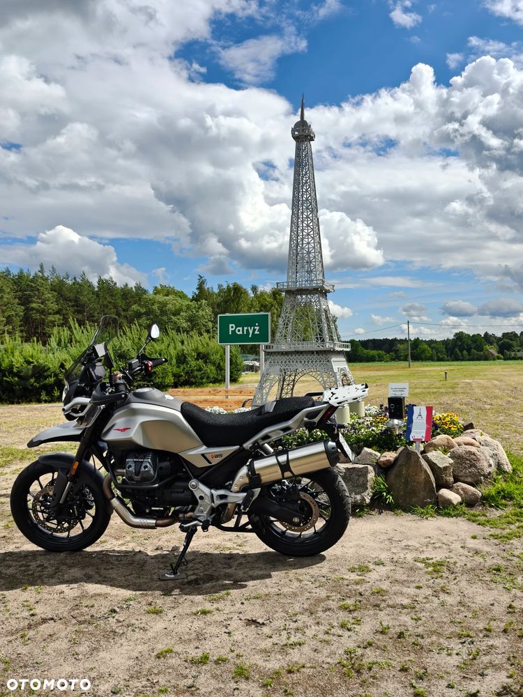 Moto Guzzi V85 - 20