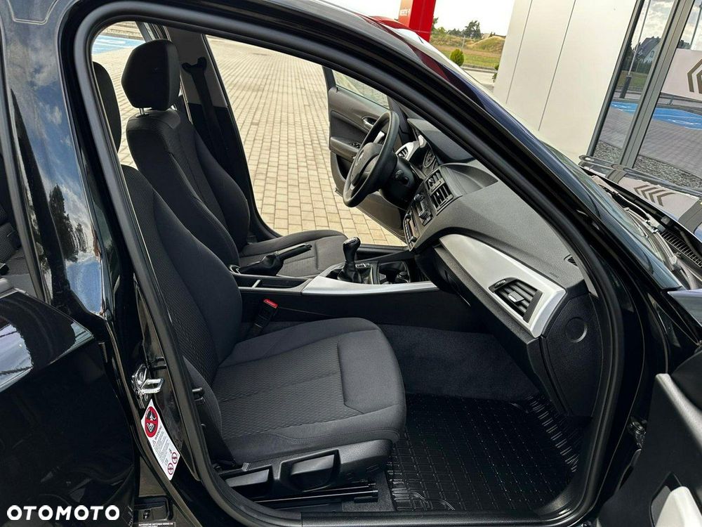 BMW Seria 1 116i - 14