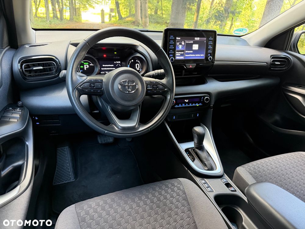 Toyota Yaris 1.5 VVT-i Team Deutschland - 10