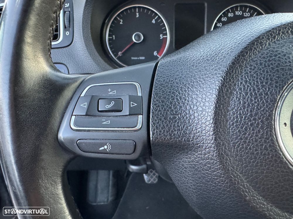 VW Polo 1.6 TDI Confortline BlueMotion - 16