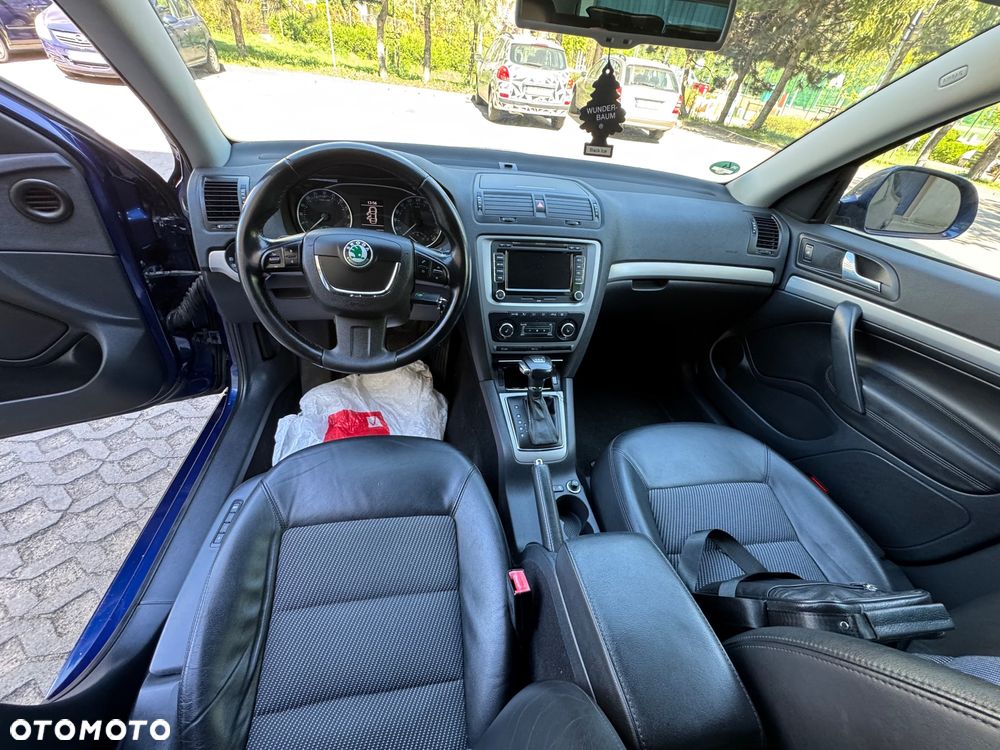 Skoda Octavia 2.0 TDI Elegance DSG - 17