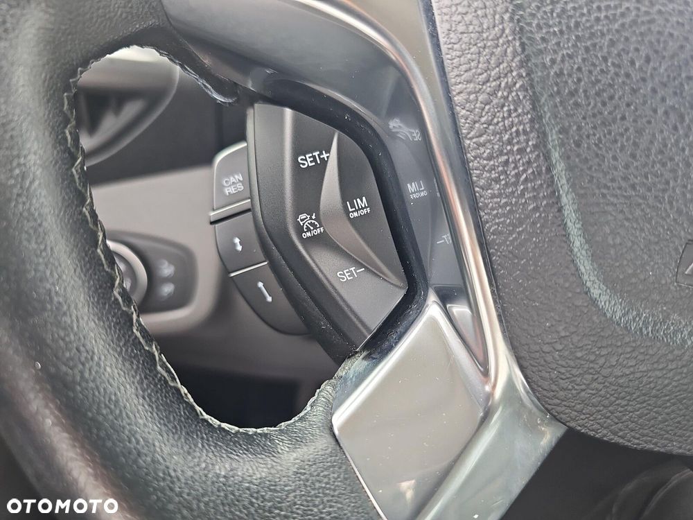 Ford Transit Connect - 17