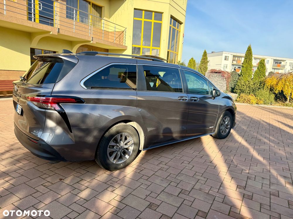 Toyota Sienna 3.5 V6 XLE AWD - 8