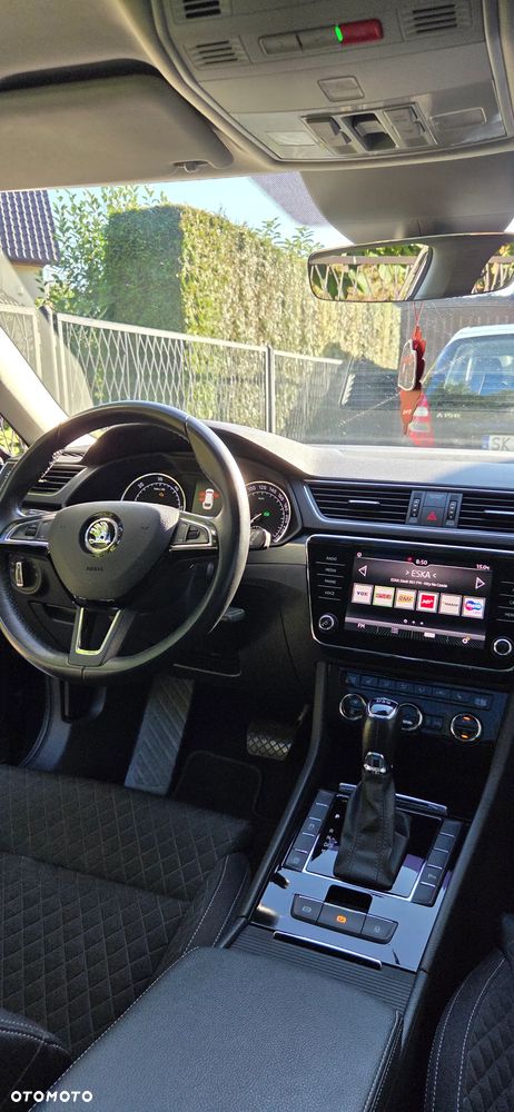 Skoda Superb 2.0 TDI Style DSG - 28