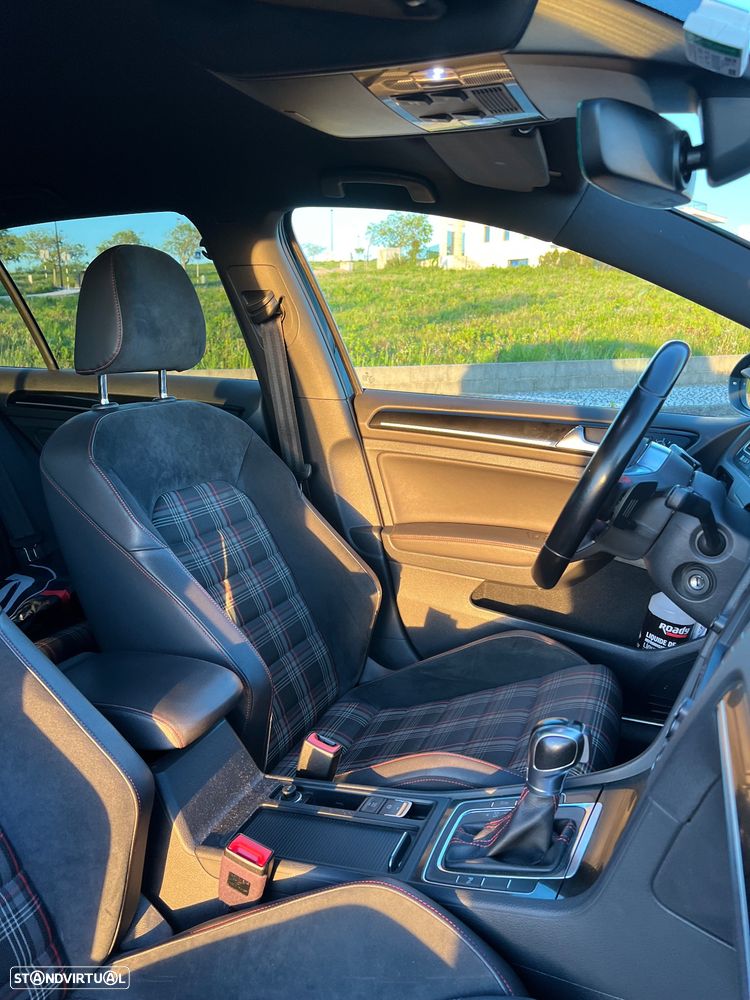 VW Golf GTI Performance BlueMotion DSG - 17