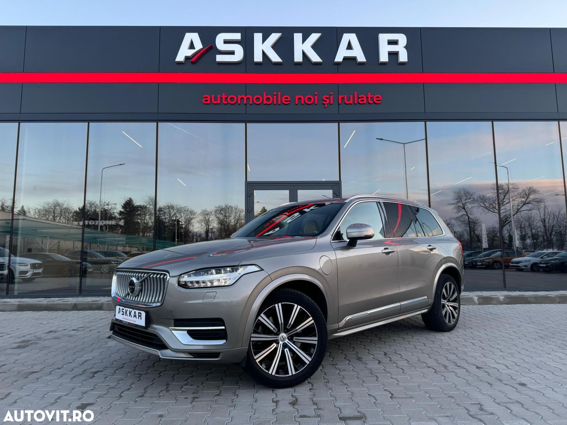 Volvo XC 90 T8 AWD Twin Engine Geartronic Inscription - 1