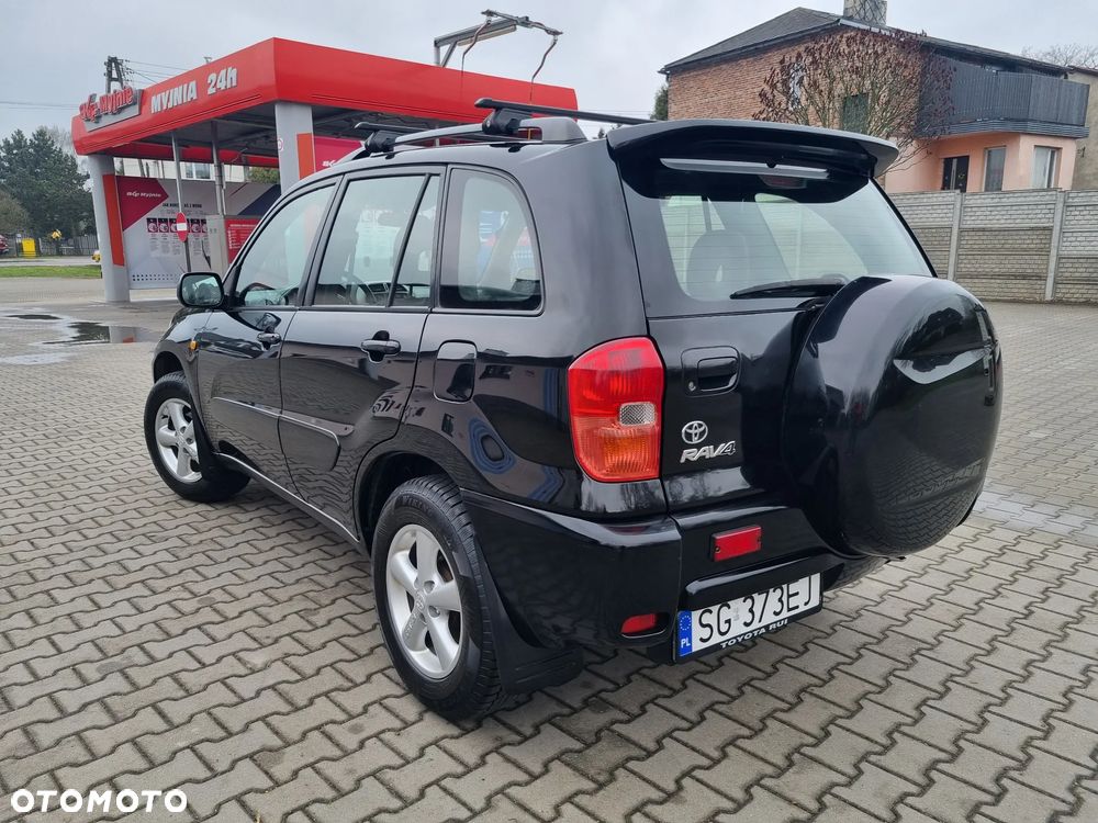 Toyota RAV4 2.0 VVT-i 4x4 - 10