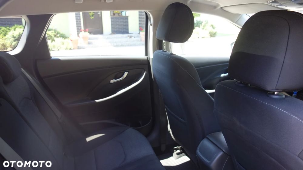 Hyundai i30 1.5 T-GDI 48V Comfort - 23