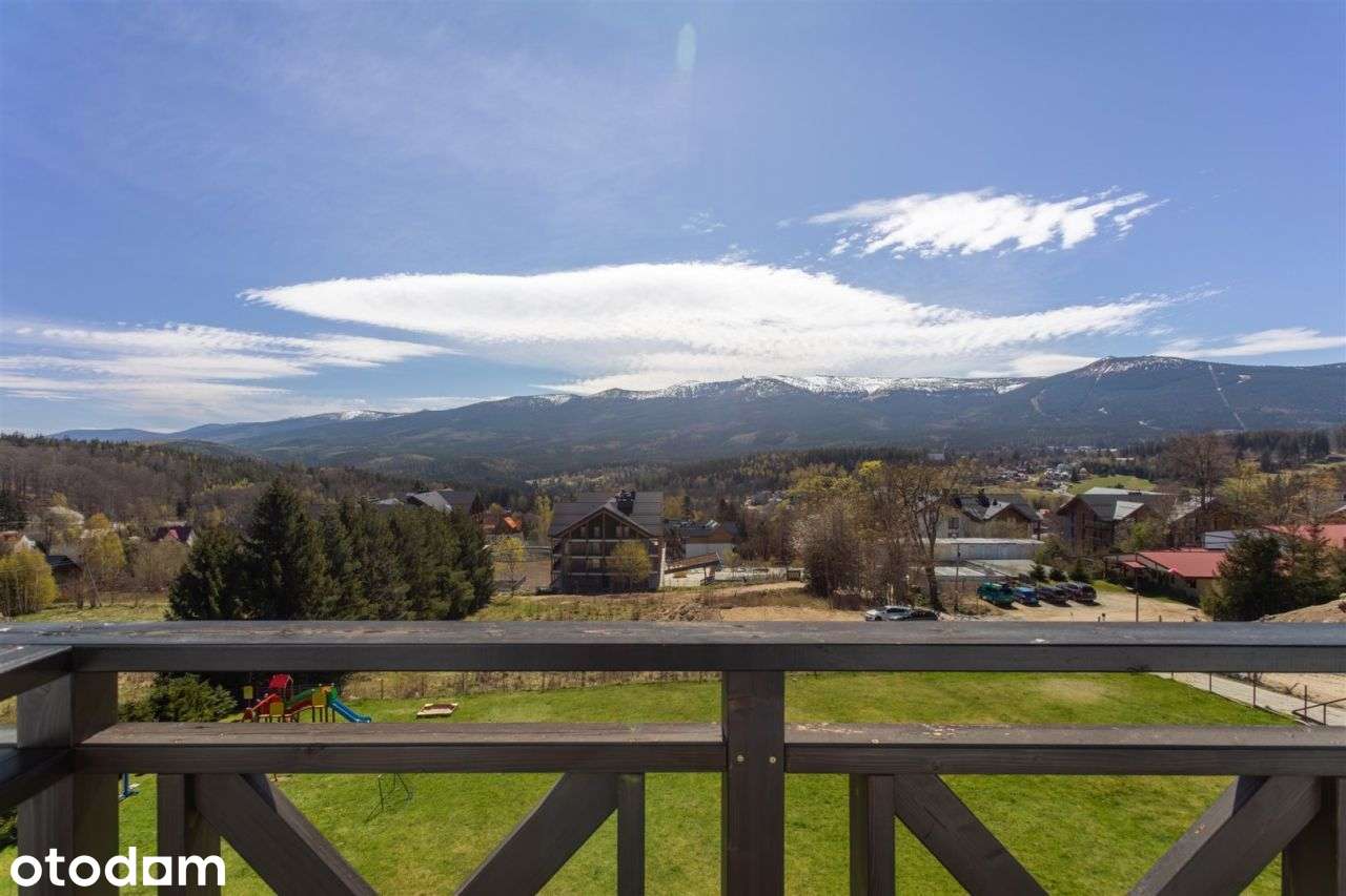 Apartament z widokiem na Karkonosze i dwoma balkon