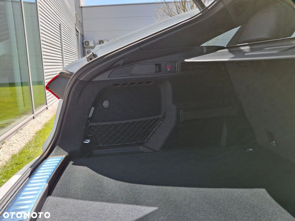 Audi Q5 Sportback - 12