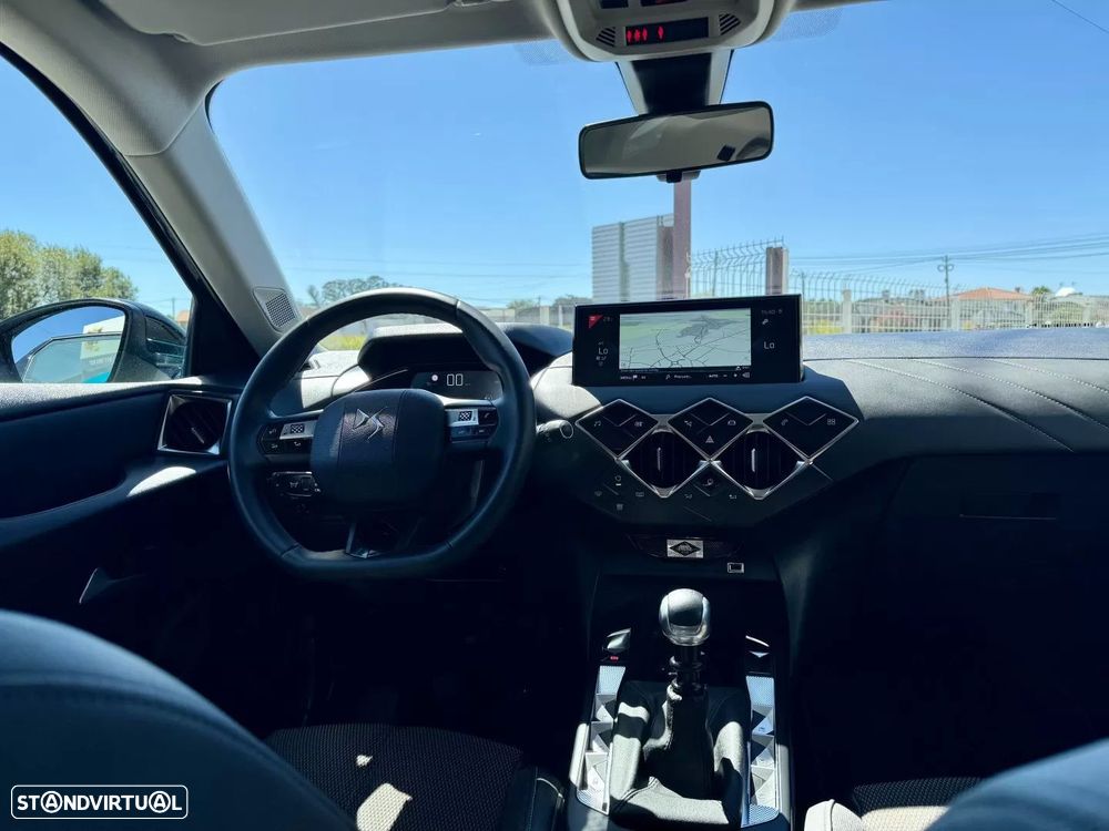 DS DS3 Crossback PureTech 100 MONTMARTRE - 26
