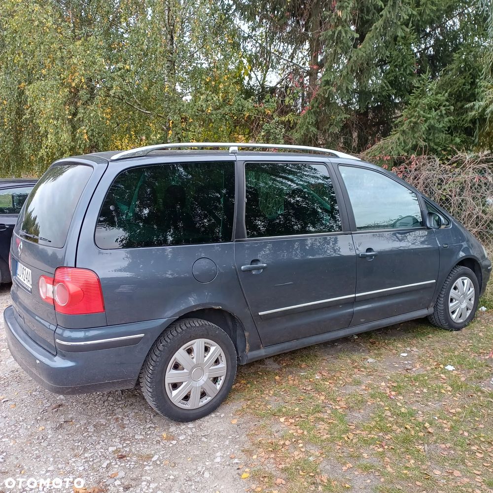 Volkswagen Sharan - 11
