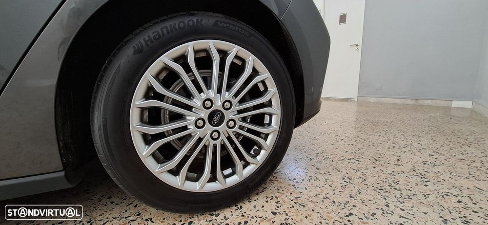 Ford Focus 1.5 TDCi ECOBlue Titanium - 9