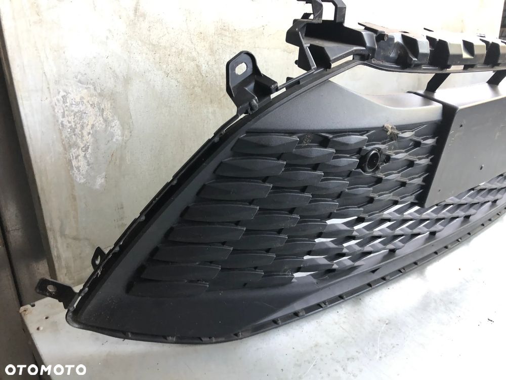 R208 . Grill Kratka Środkowa Zderzaka Przód 53112-02D60 Toyota Corolla E21 PDC Lift 2023R- - Wysyłka - 3