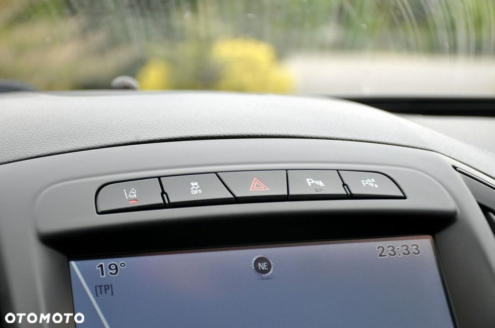 Opel Insignia - 31