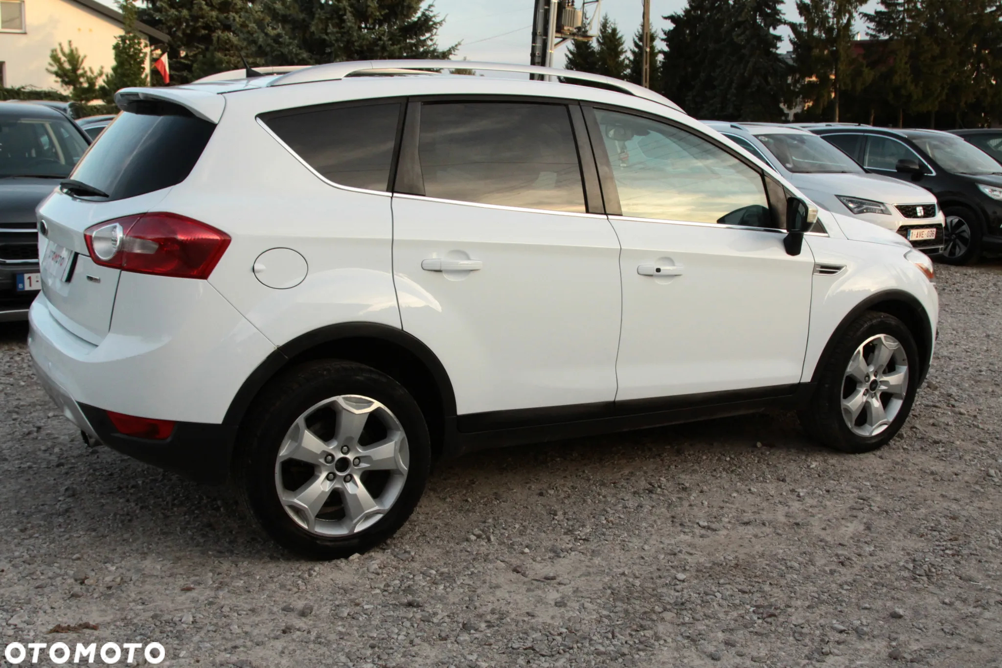 Ford Kuga 2.0 TDCi 4x4 Titanium - 14
