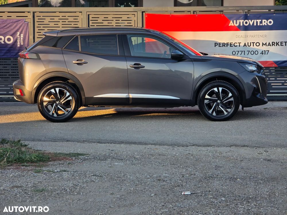 Peugeot 2008 PureTech 130 EAT8 GT - 7